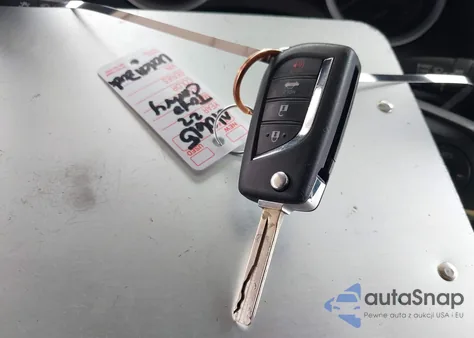 2022 Toyota Camry Le z USA, uszkodzony, nr VIN 4T1C11AK0NU069640